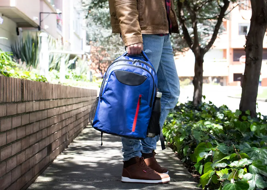 Morral Portalaptop Francis 15 Lts. 12