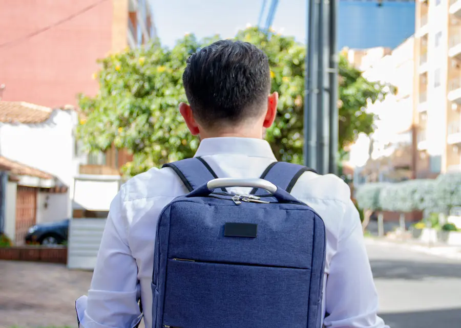 Morral Para Portátil Adolfo 14 Lts. 6