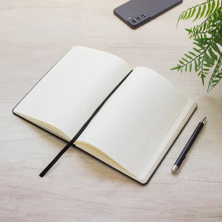 Libreta "MEDIUM" 18